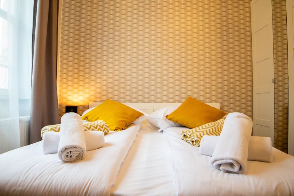 City Lights Apartments - Topolowa 48