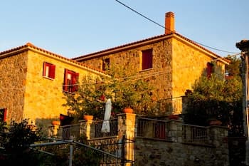 Stonehouses Lemnos
