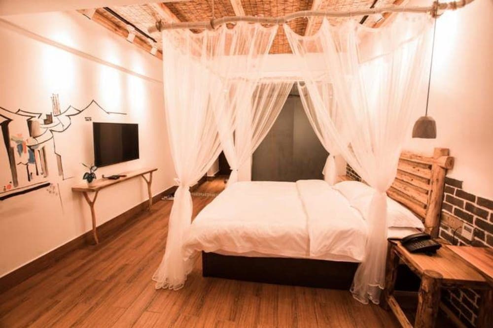 Zhangjiajie Interval Time Travel Inn