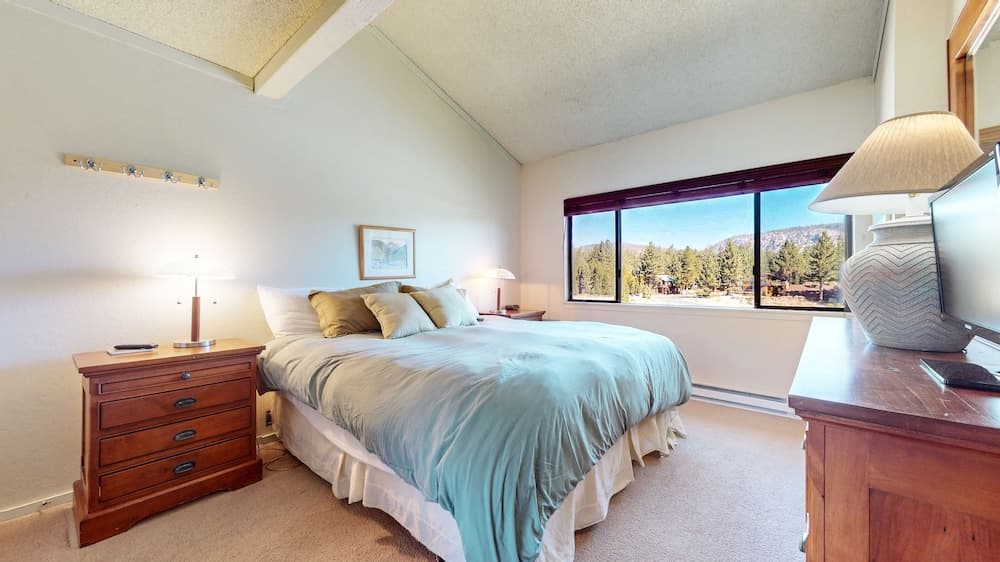 Summit #34 3 Bedroom Condo