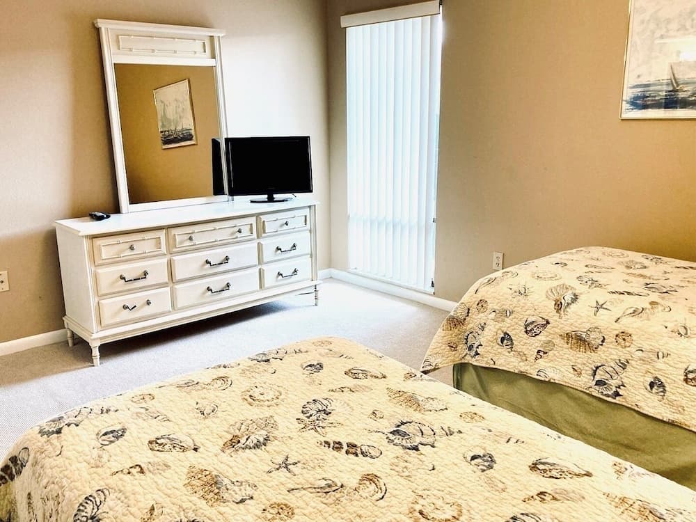 Playa Encantada 214 2 Bedroom Condo by RedAwning