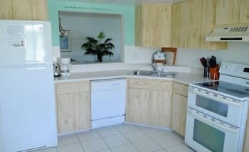 Westbay Point Moorings 274 3 Bedroom Condo by RedAwning