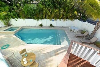 Tarpon Pointe 2 Bedroom Home by Redawning