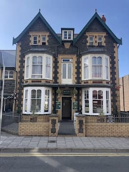 Ar Lan Y Mor Seaside Apartment