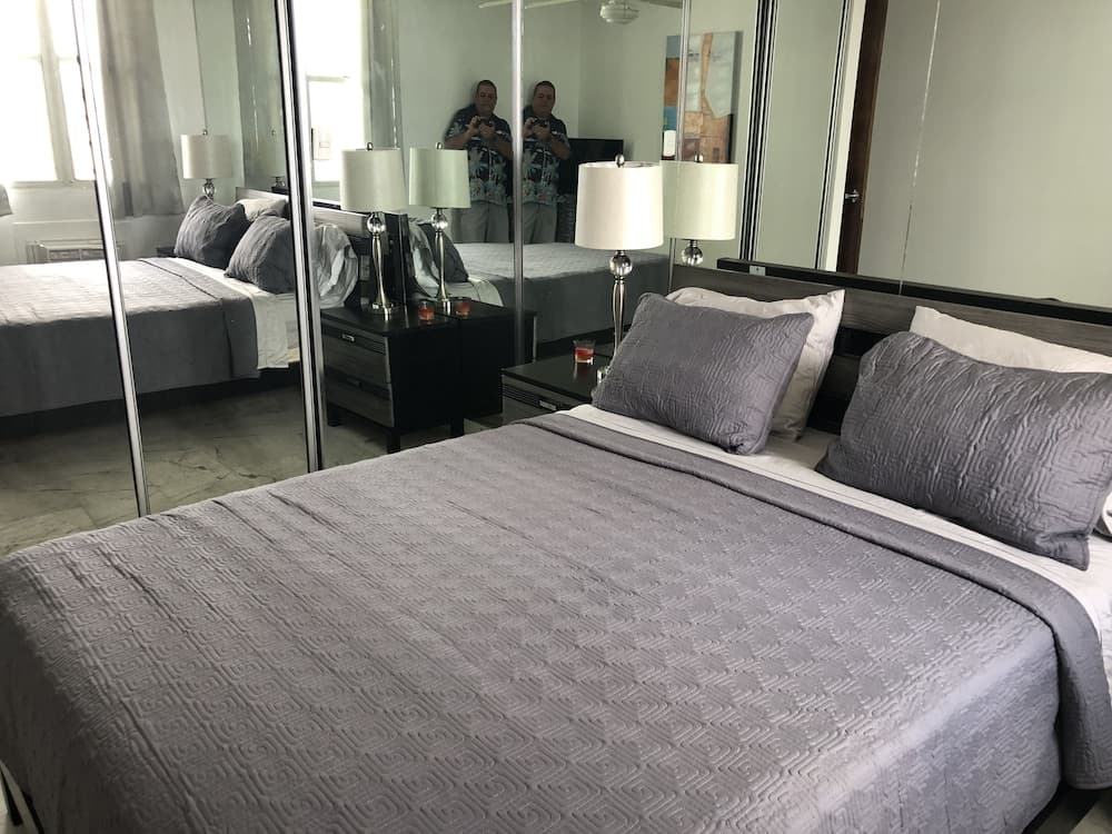 Playa Mar PH Beach Front Apartment