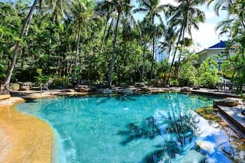 Poinciana 011 Deluxe 2 Bedroom Apartment Centrally Located With Golf Buggy