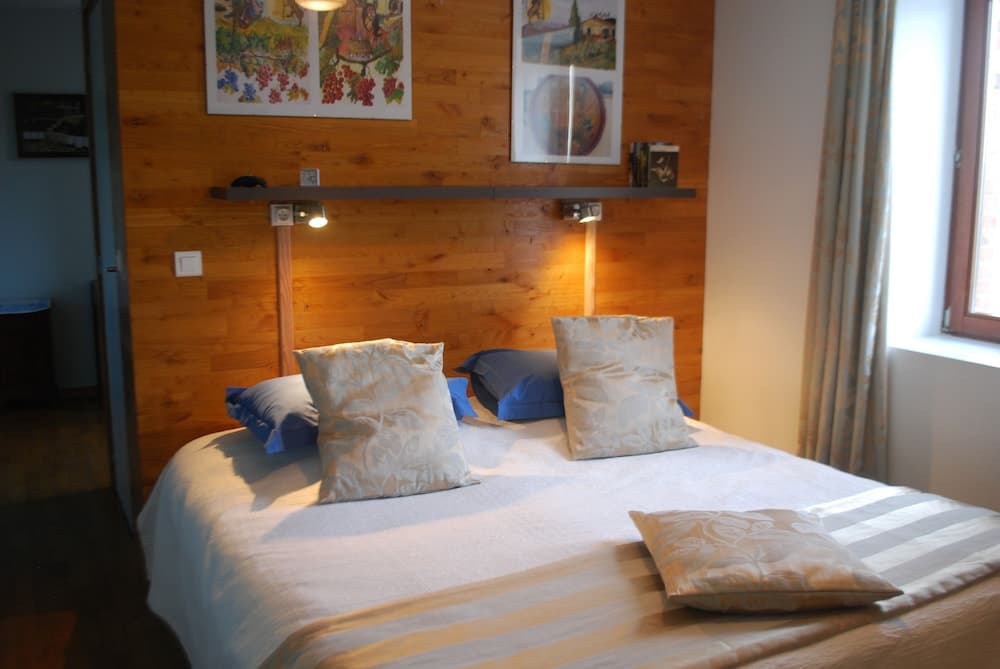 Le Ranch des Lacs, Hôtel Restaurant à Augne