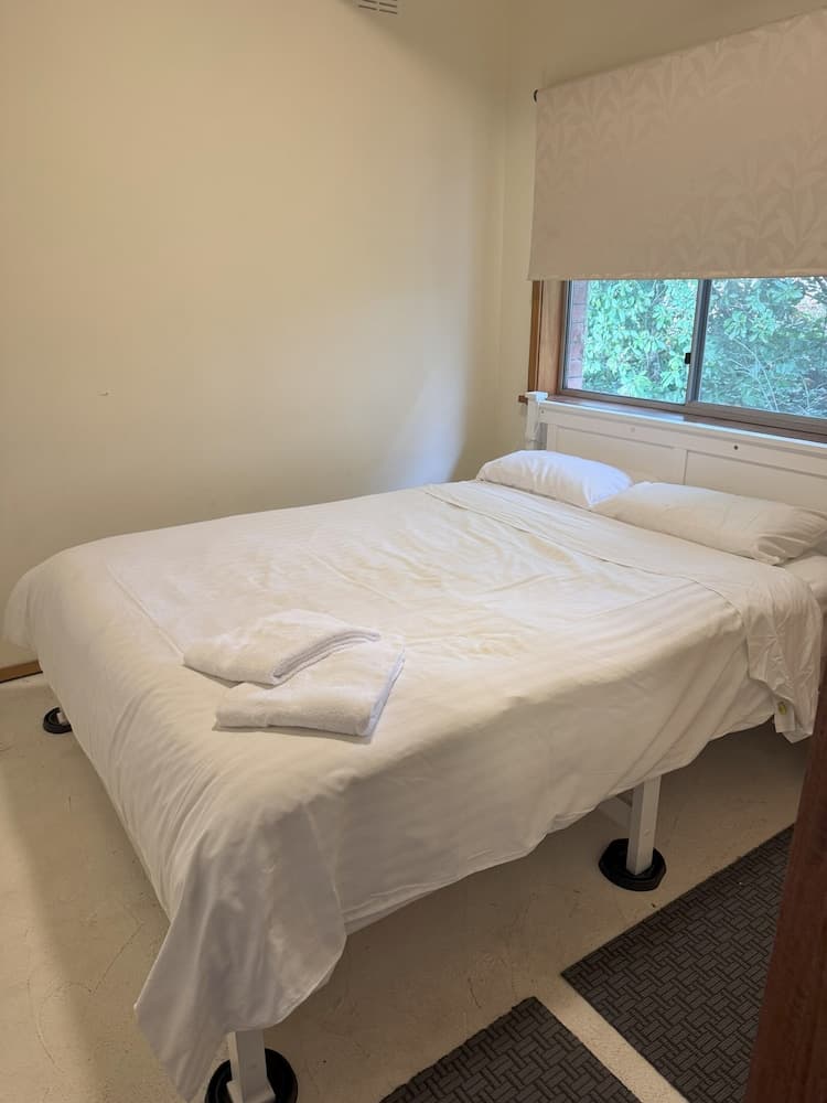 Ovensview On Riverside