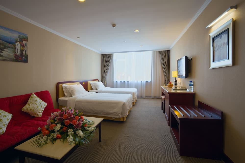 L Hotel Lianhua