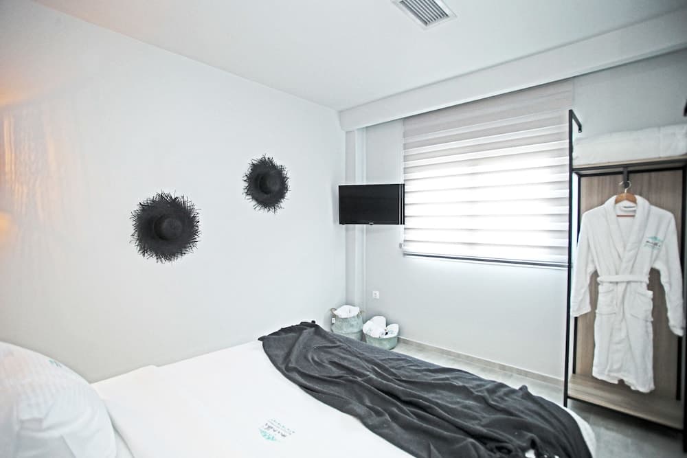 Minthi Boutique Apartments