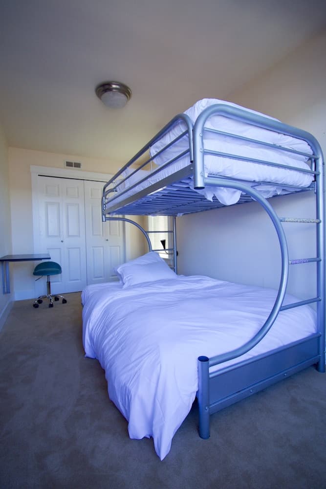 Comfort and Grace on Queen Anne Hill