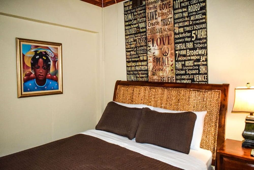 Brownstone Sea Beach