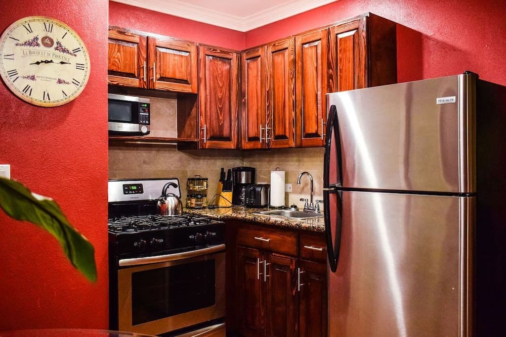 Brownstone Sea Beach