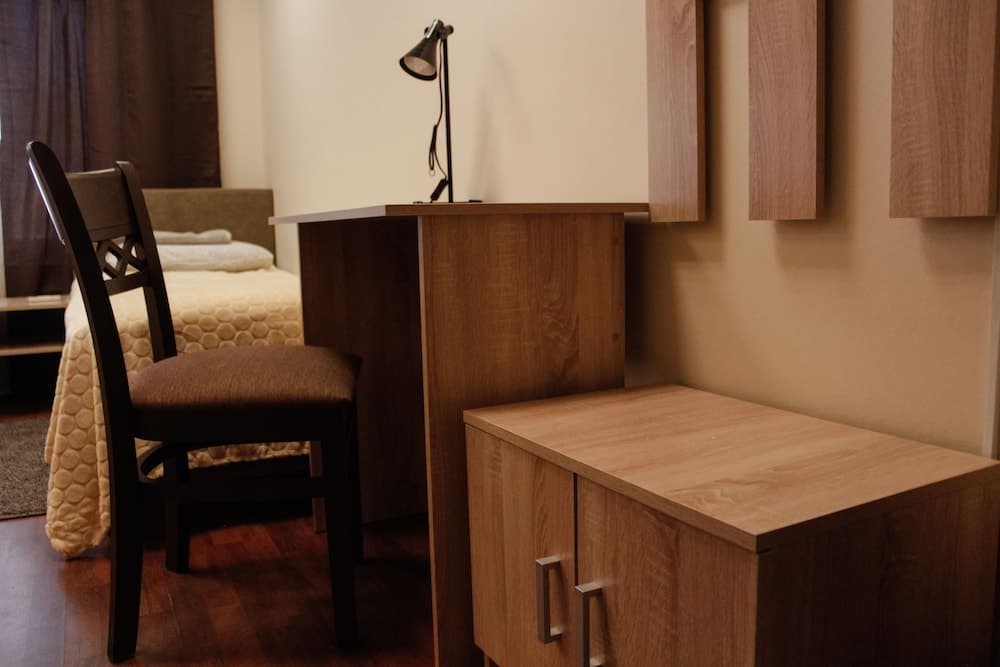 Landmark Guest House - Hostel