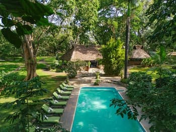 Rivertrees Country Inn