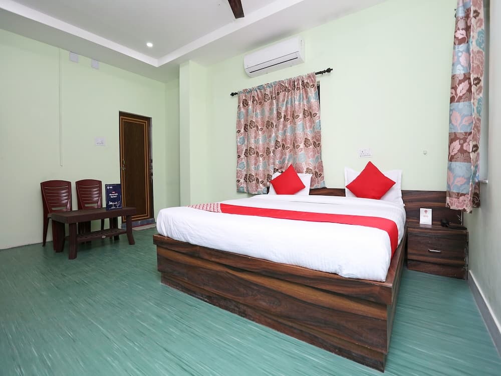 OYO 10512 Shivaas Royal