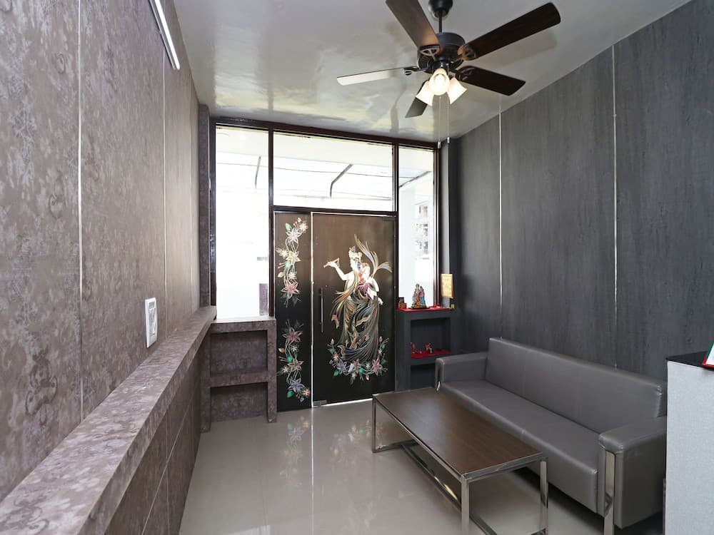 OYO 20024 Hotel Star Court