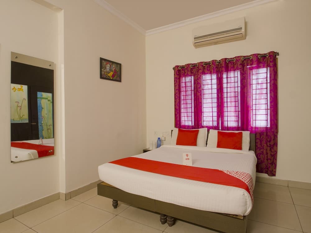 OYO 13193 Rockline Comfort Stay