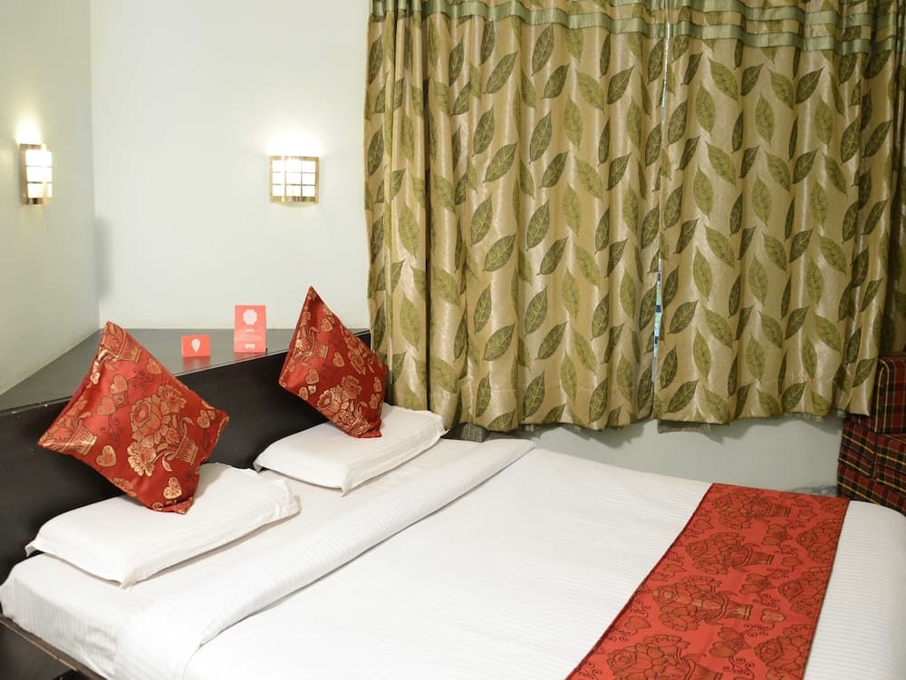 OYO 4106 Babbars Den