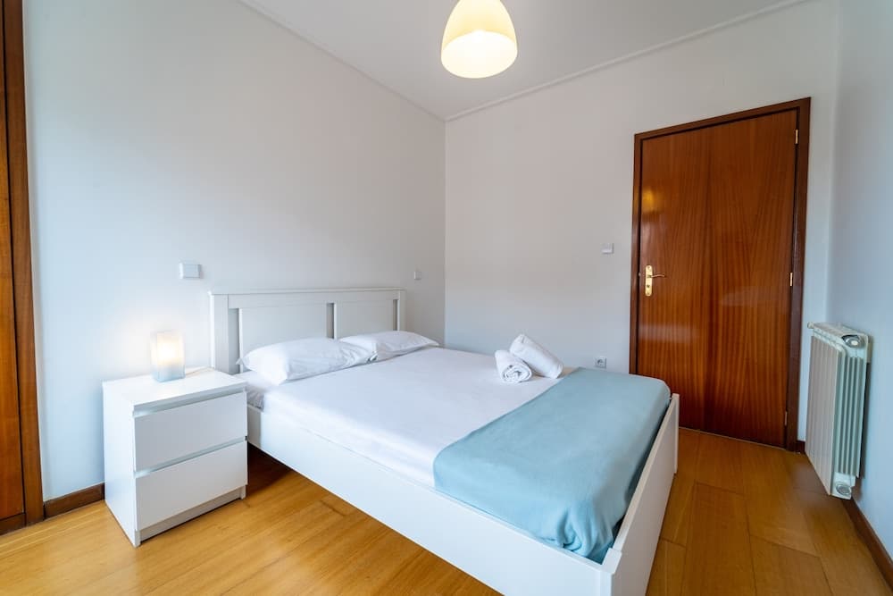 House and People - Artur Bivar