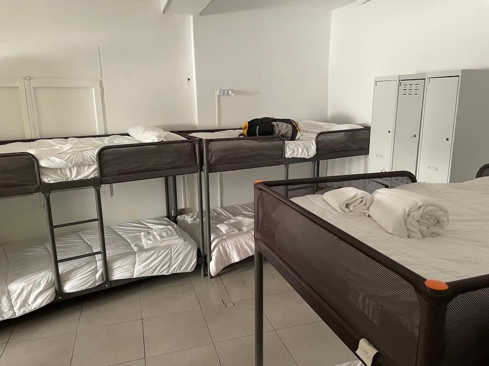 Albergue Pension Rossell