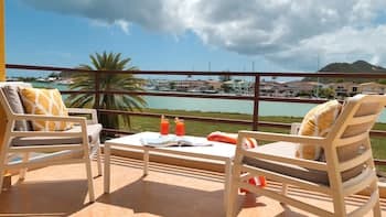 Harbour Island Residences