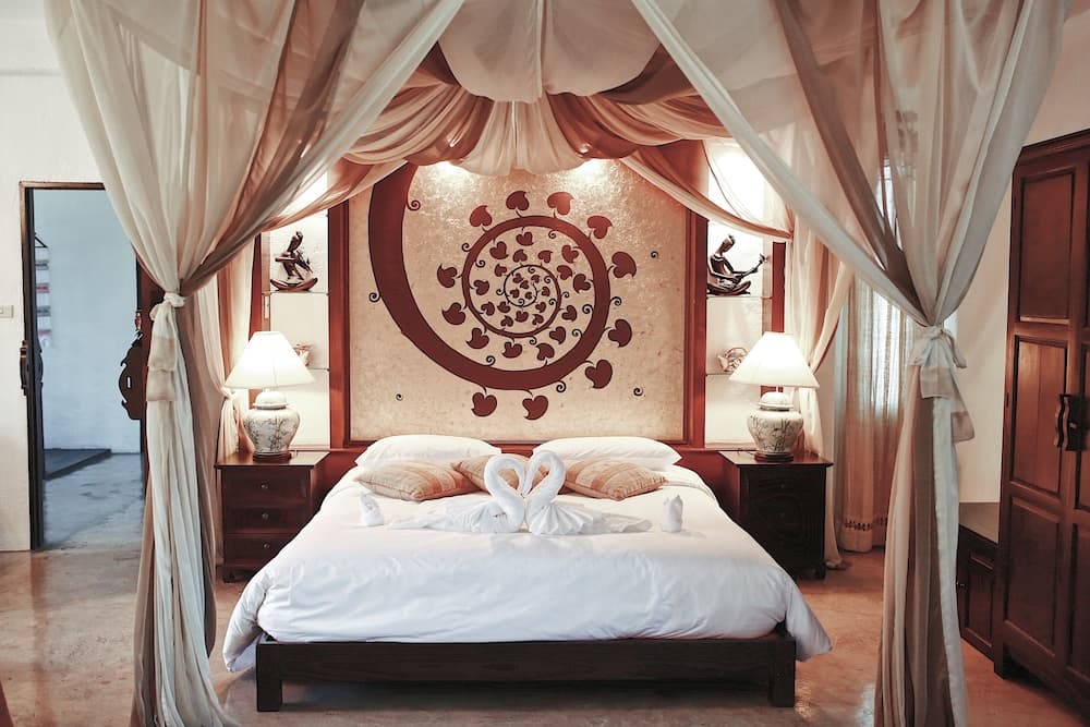 Initial Dawn Riverside Villa