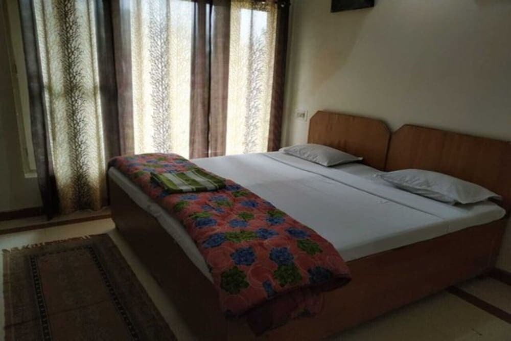 Janardan Resort Pangot