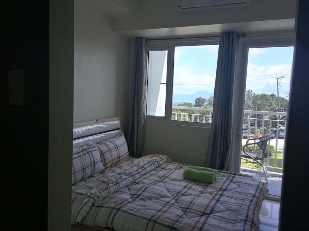 Wind Residences by SMCo