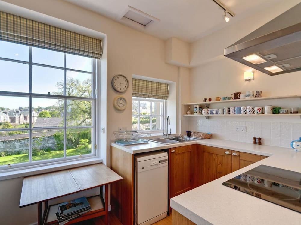 Inchgarry Court Main