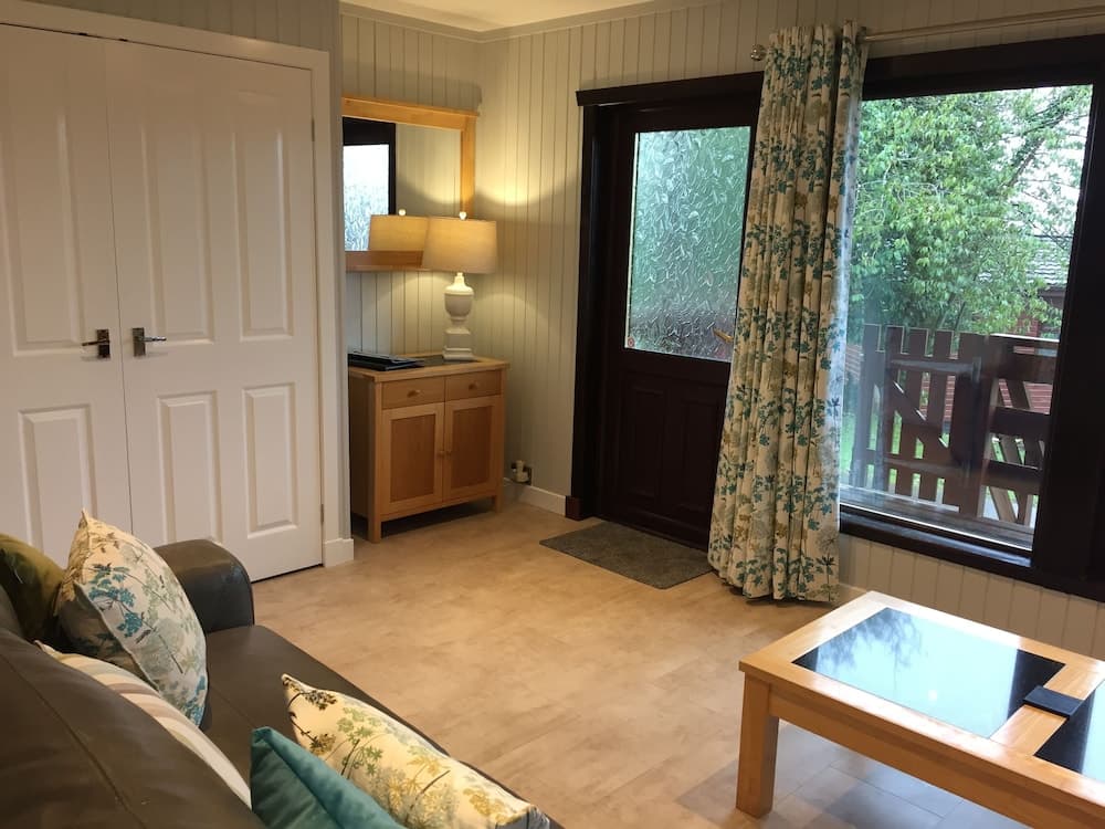 Bluebell Lodge 7 with Hot Tub