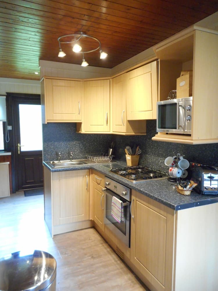 Bluebell Lodge 5 with Hot Tub