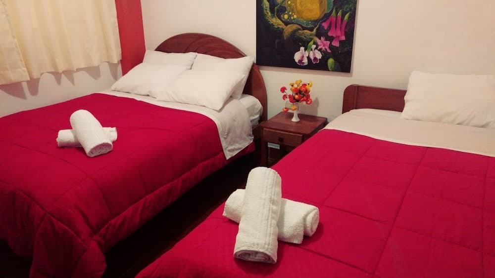 Hostal Bromelias Inn