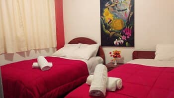 Hostal Bromelias Inn