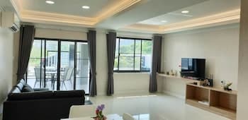 Ban Sasithorn Huahin