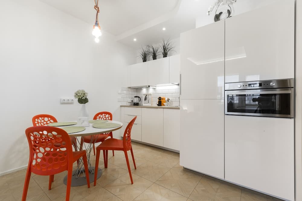 Artsy Apartment near Nevsky