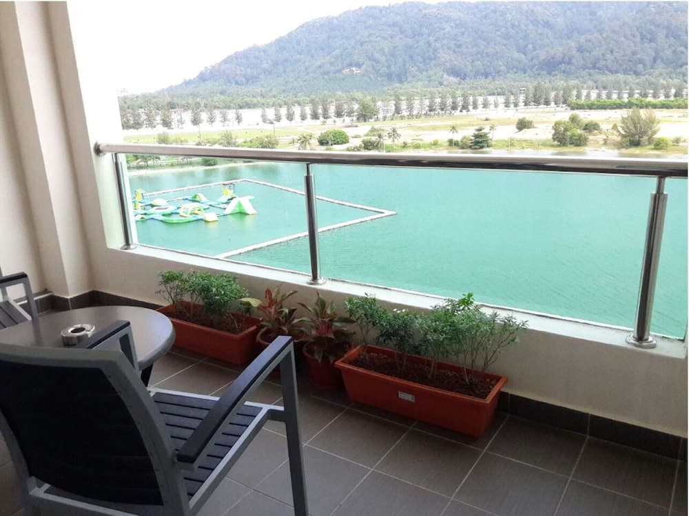 Marina Island Apartment