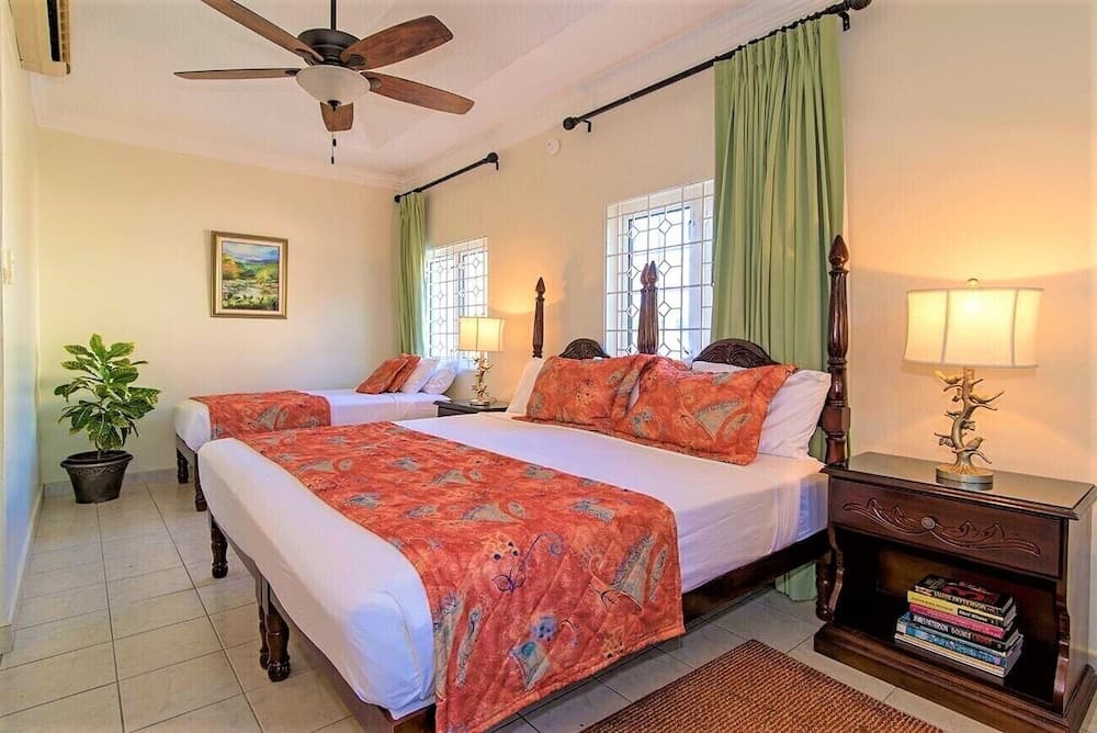 Mais oui Tennis and Spa Villa