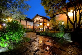 Sakura Sakura Hot Springs