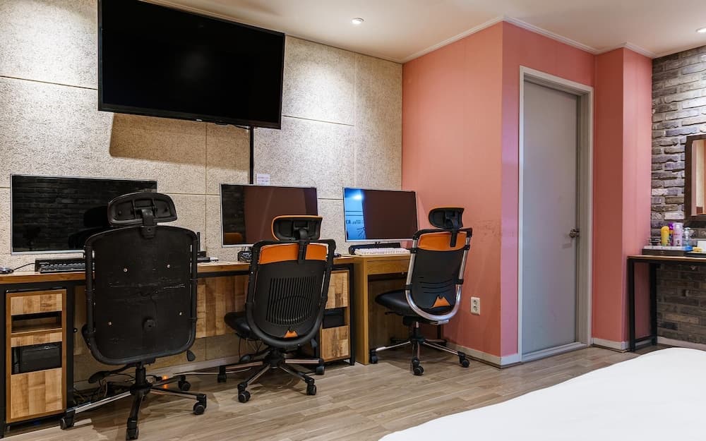 Suwon Design Hotel Khan