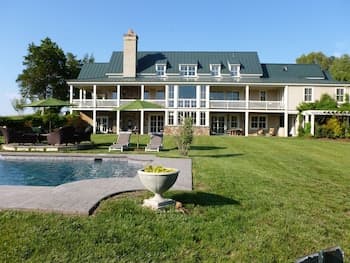 Cedar Spring Inn & Spa