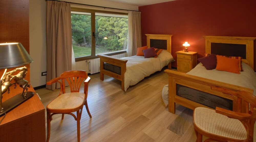 Amazing 4 Bedroom Chalet in Arelauquen AG6