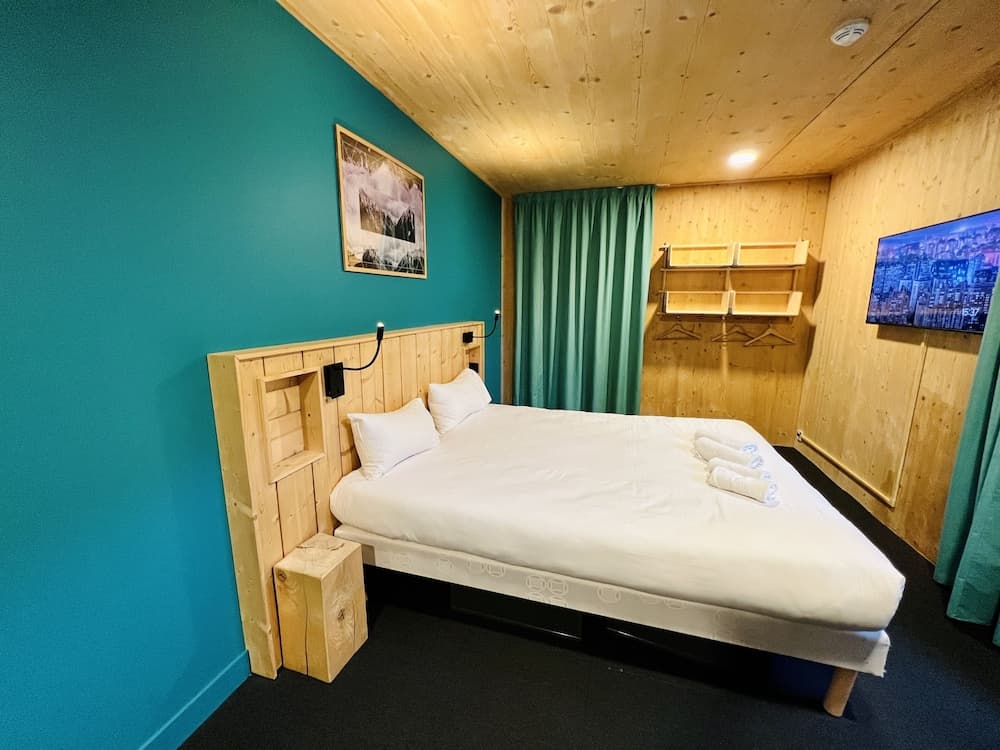 The People - Les 2 Alpes - Hostel