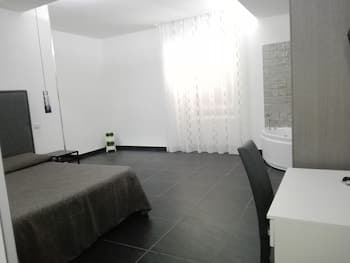 Napoli Garibaldi Luxury