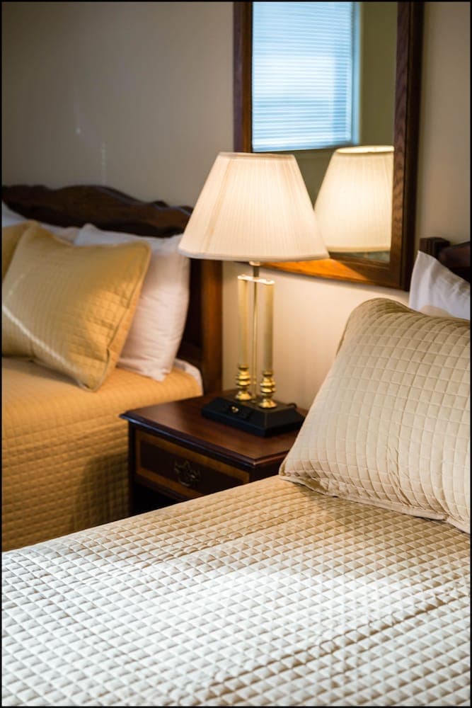 Marina Inn & Event Center