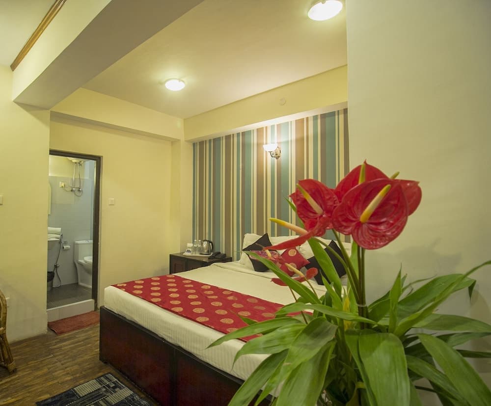 Muscatel Delamere Central