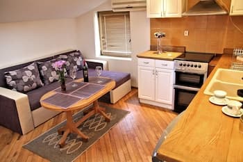 Lover's nest next to the beach