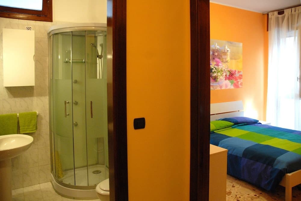 B&B Manzoni, Lecce