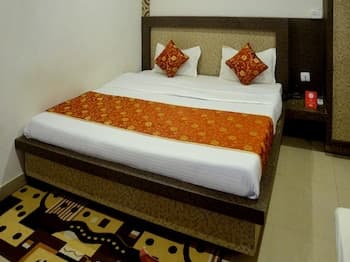 OYO 4957 Hotel China Town