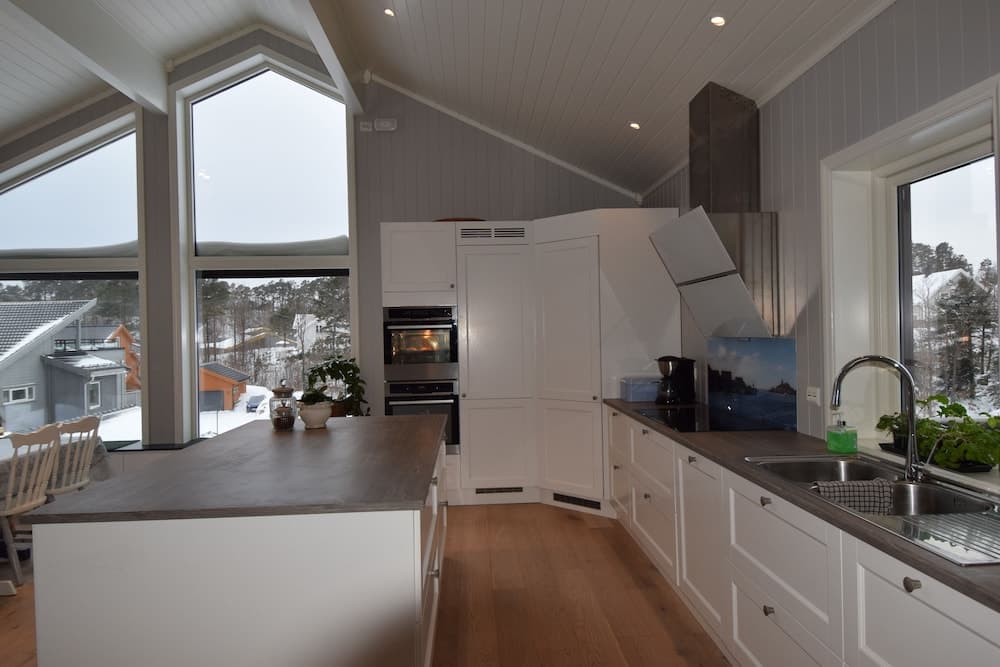 Solferie Holiday Home Bordalssvingen